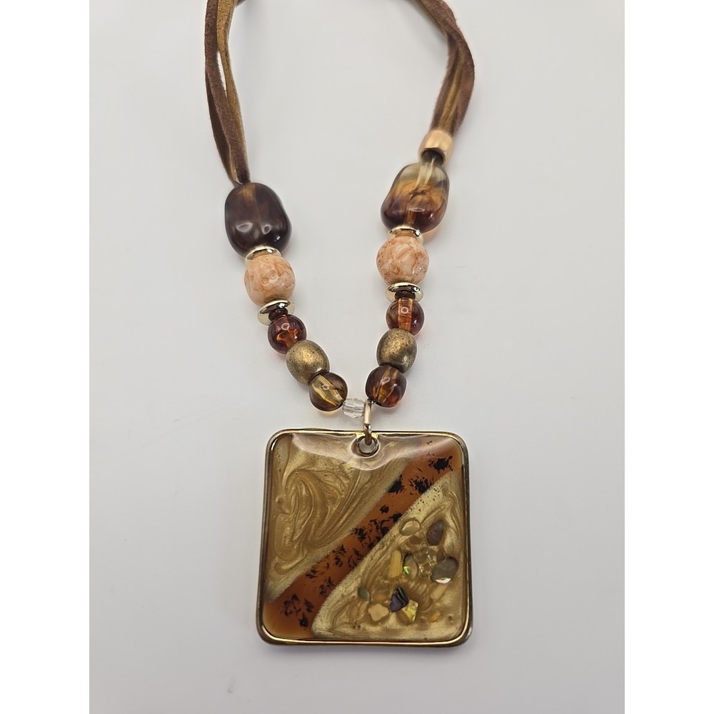 LAURA ASHLEY faux leather strand brown tan Gold tone metal Pendant bead Necklace - Picture 3 of 6